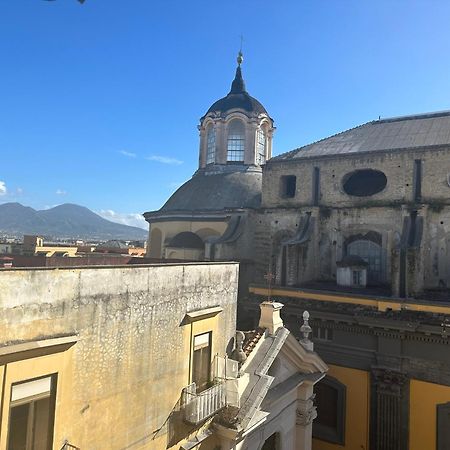 Апартаменты La Casina Di Gio In The City Center Wi-Fi,Panorama Неаполь Экстерьер фото